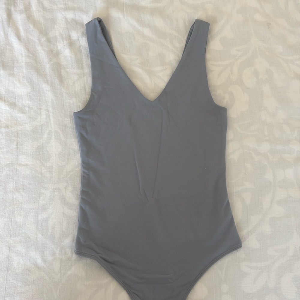 Abercrombie & Fitch V neck bodysuit